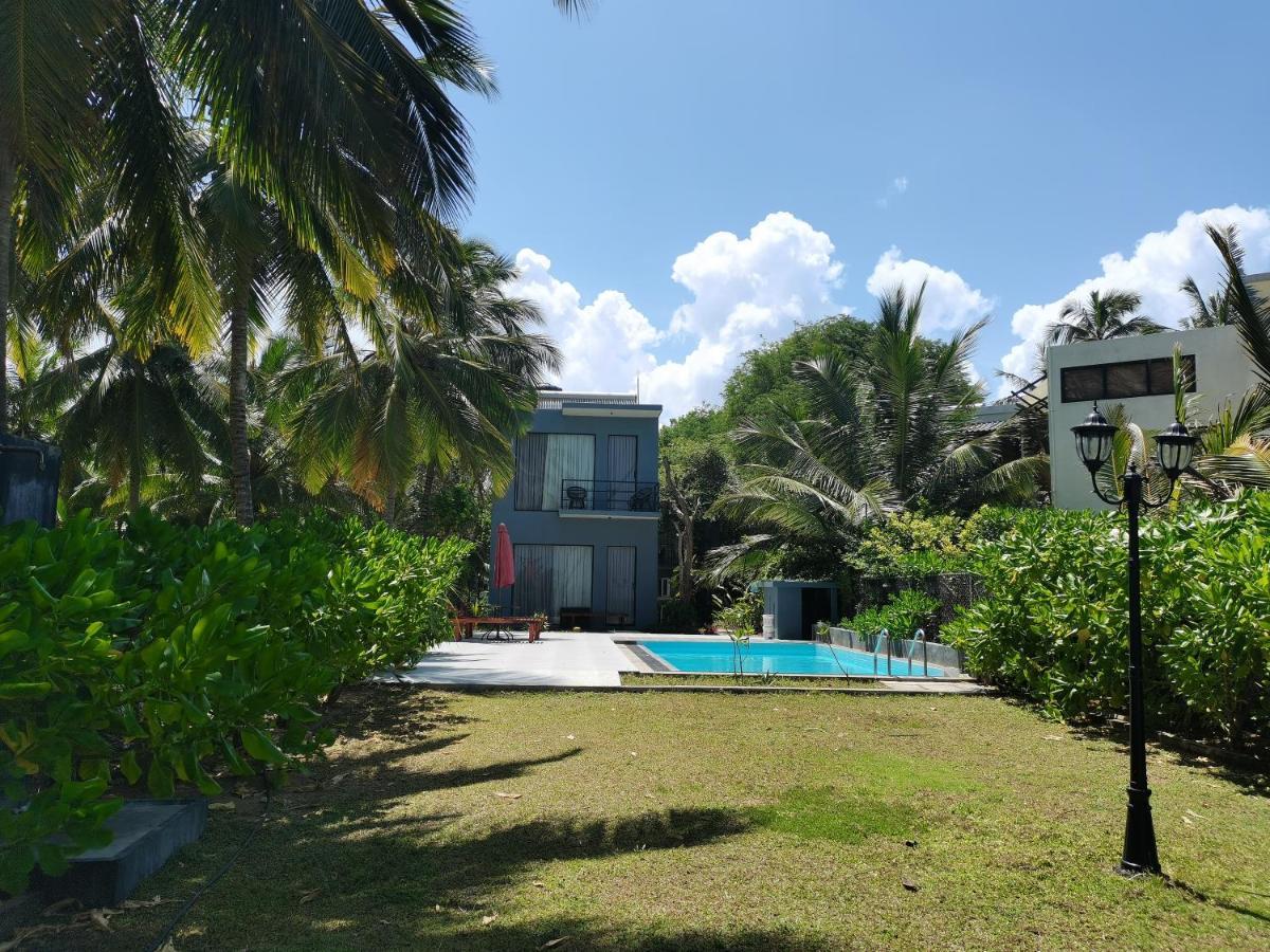 Endlessblue Resort Kalametiya Buitenkant foto